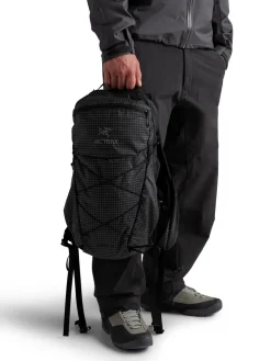 Arc'teryx Aerios 18 Backpack Black