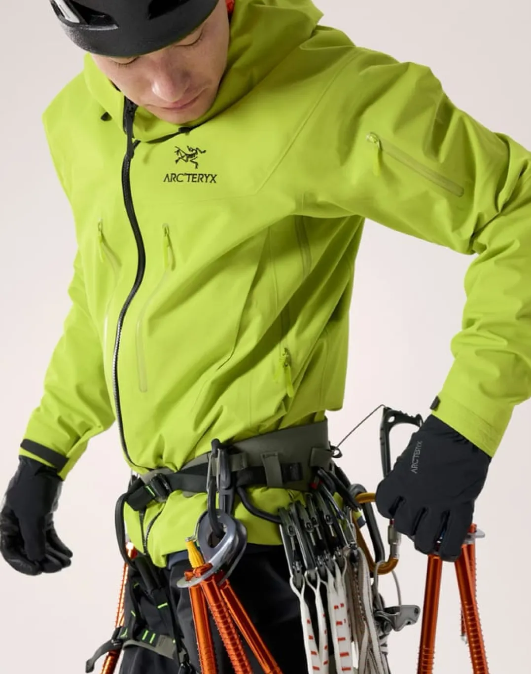 Arc'teryx Men's Alpha SV Jacket Mantis/Black