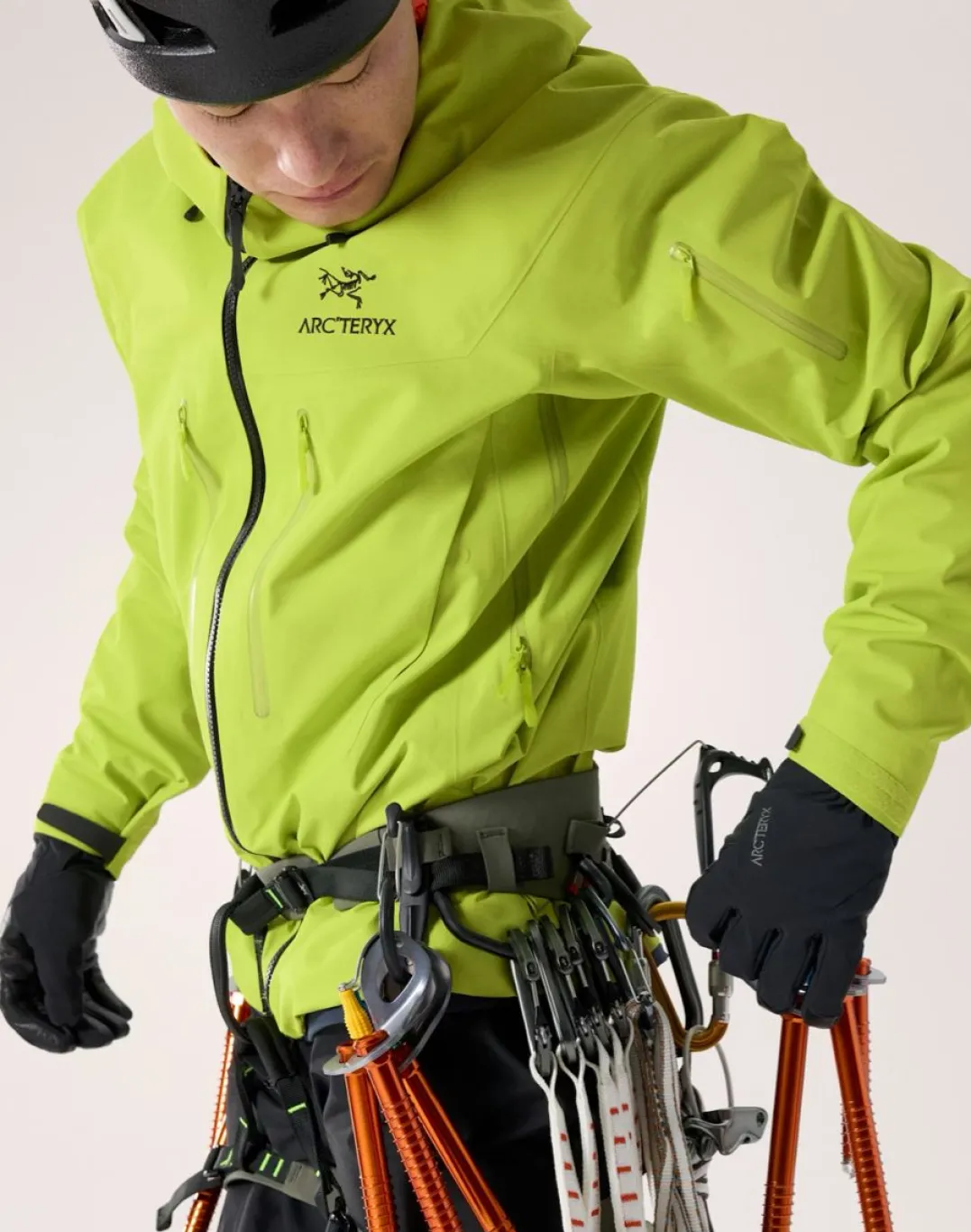 Arc'teryx Men's Alpha SV Jacket Mantis/Black
