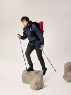 Arc'teryx Men's Beta SL Jacket Black Sapphire