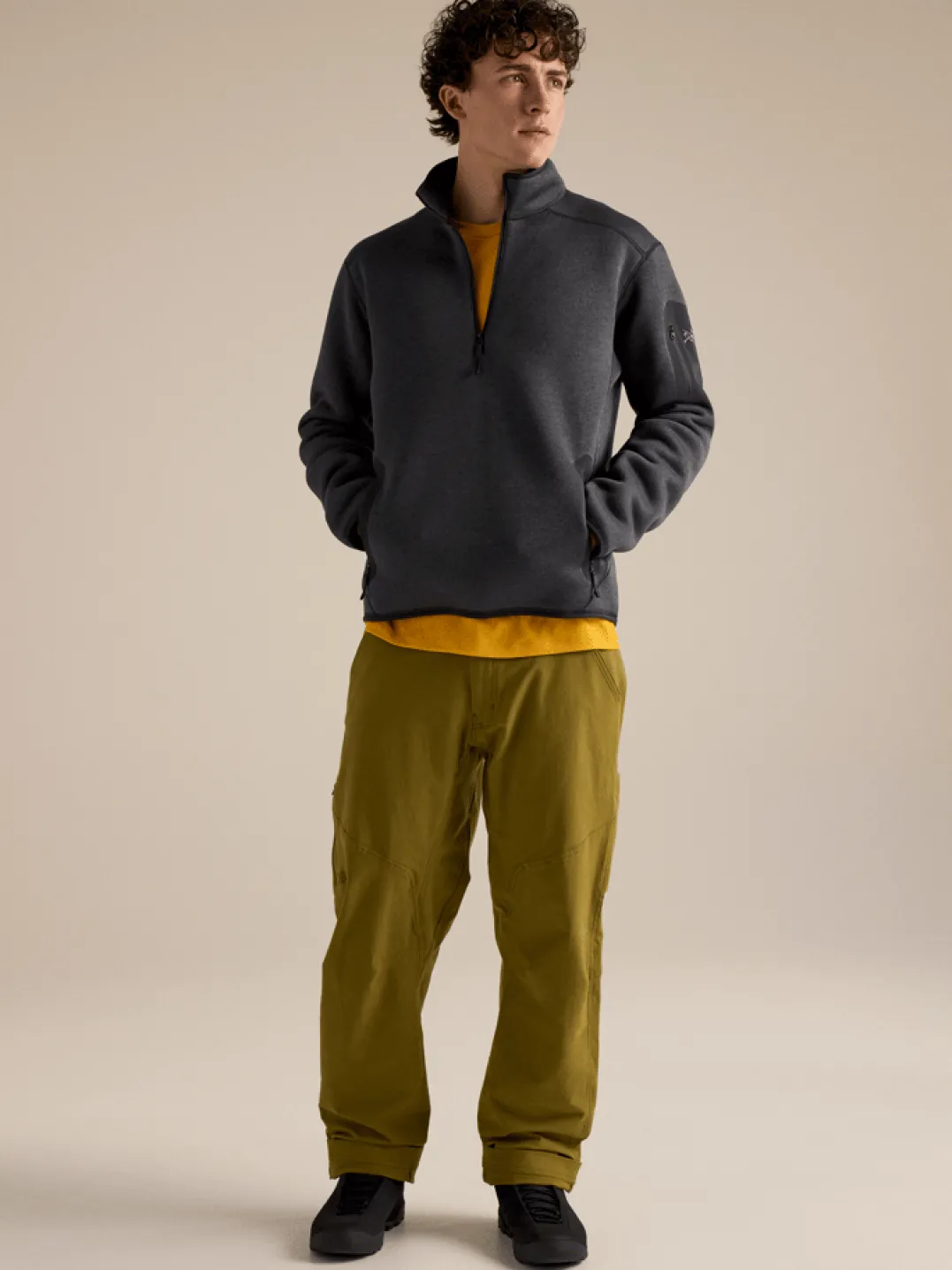 Arc'teryx Men's Covert 1/2 Zip Neck Black Heather