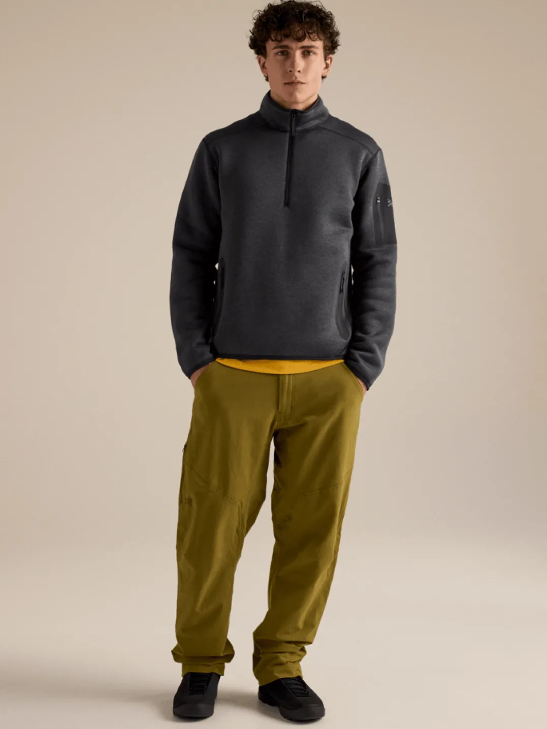 Arc'teryx Men's Covert 1/2 Zip Neck Black Heather