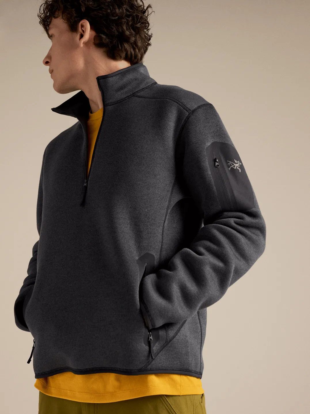 Arc'teryx Men's Covert 1/2 Zip Neck Black Heather