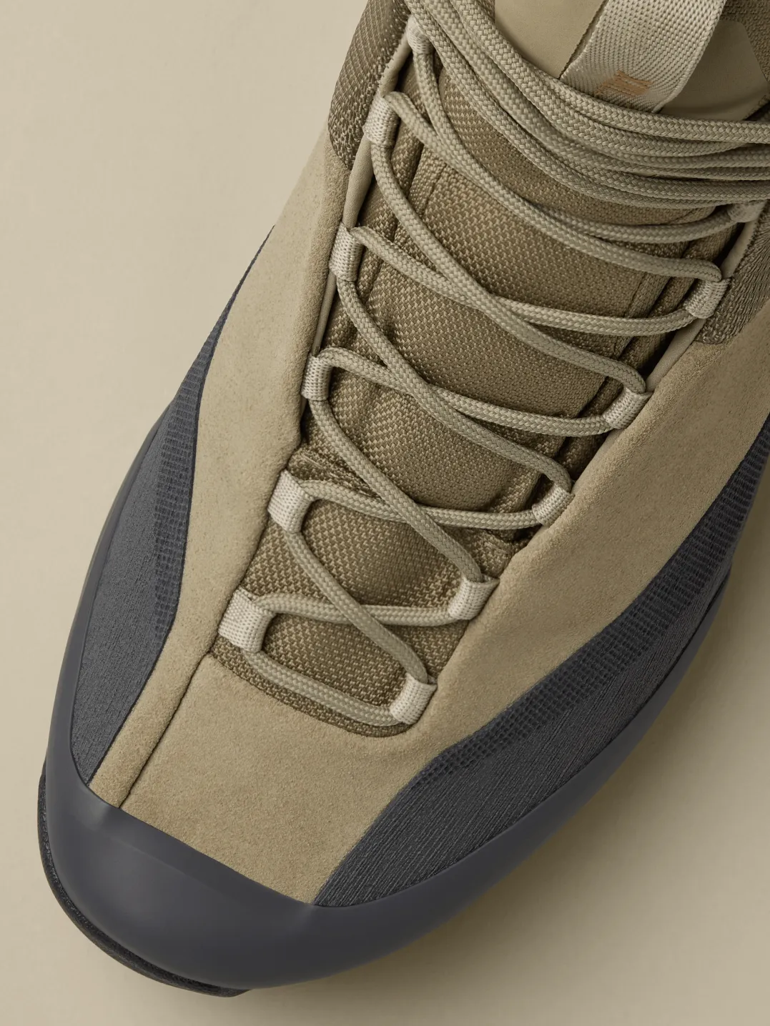 Arc'teryx Men's Konseal Trek Mid Bracken/Graphite