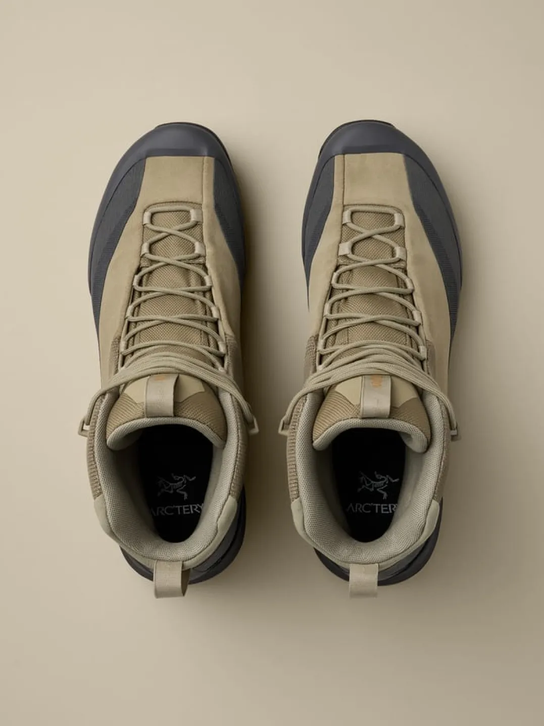 Arc'teryx Men's Konseal Trek Mid Bracken/Graphite