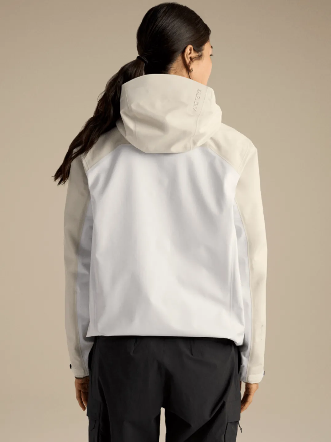 Arc'teryx Women's Beta Jacket Sea Salt/Arctic Silk