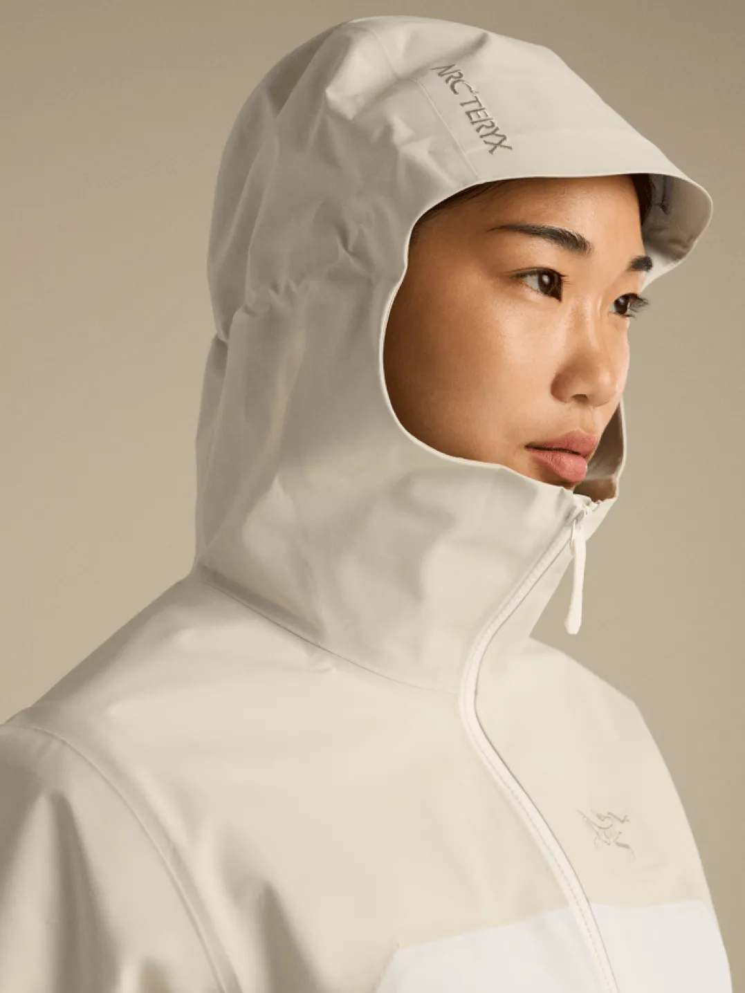Arc'teryx Women's Beta Jacket Sea Salt/Arctic Silk