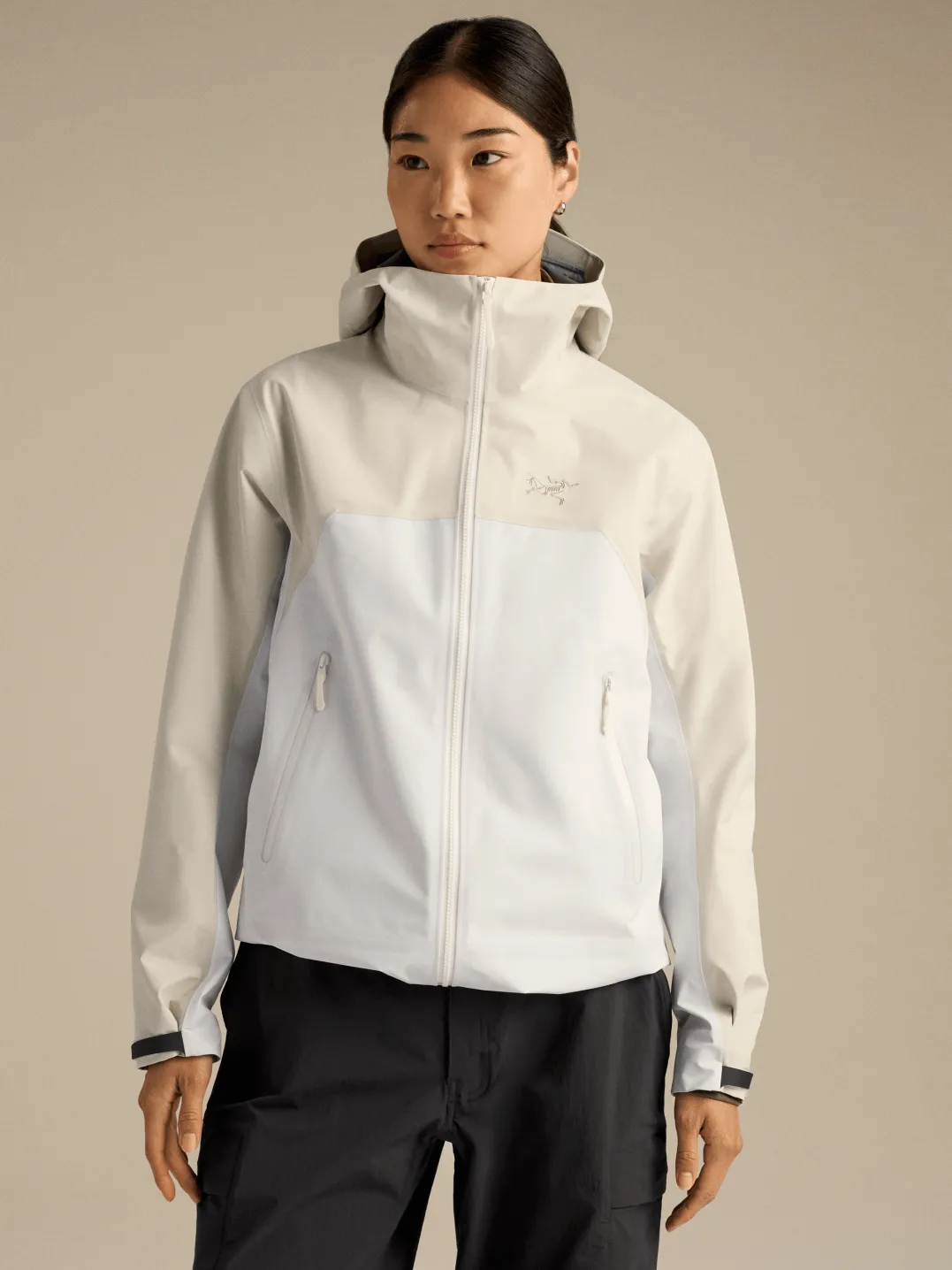 Arc'teryx Women's Beta Jacket Sea Salt/Arctic Silk