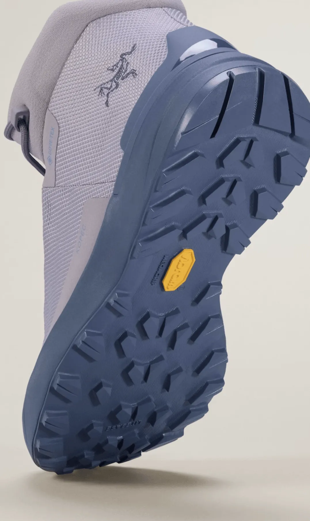 Arc'teryx Women's Kopec Mid Gore-Tex Velocity/lt Black Sapphire