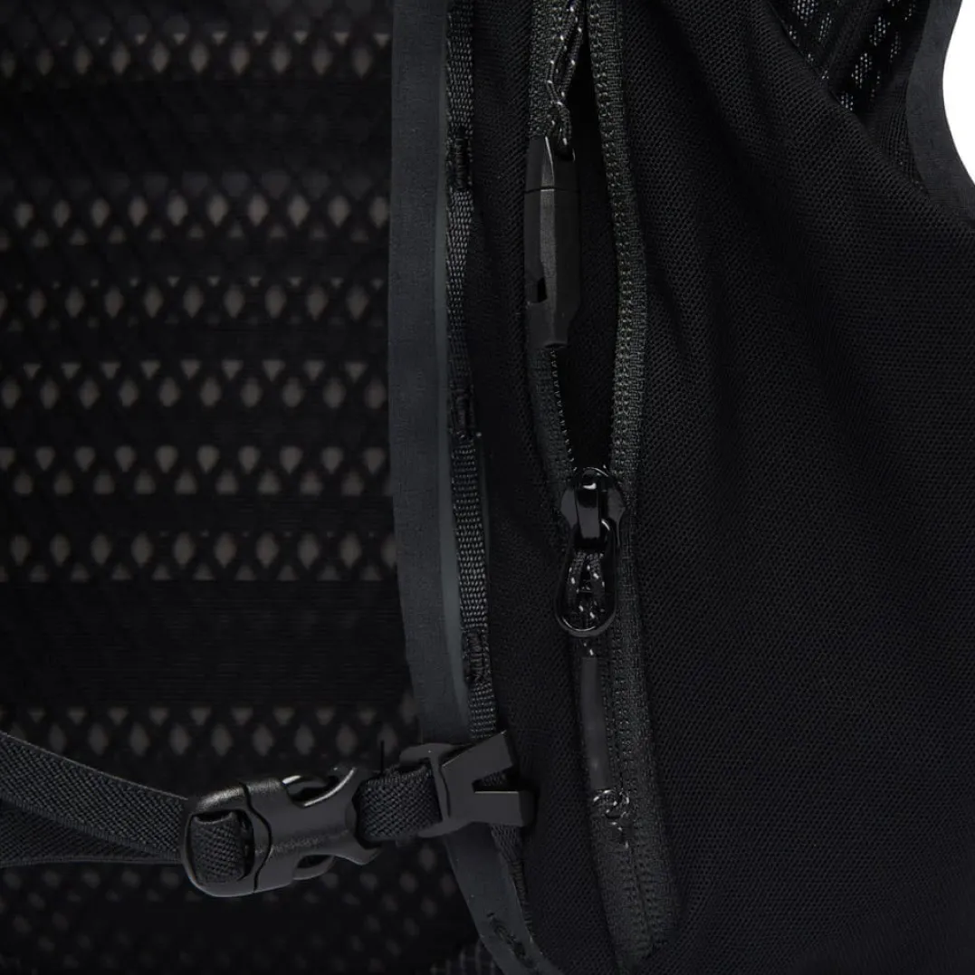 Black Diamond Distance 8 Backpack Black