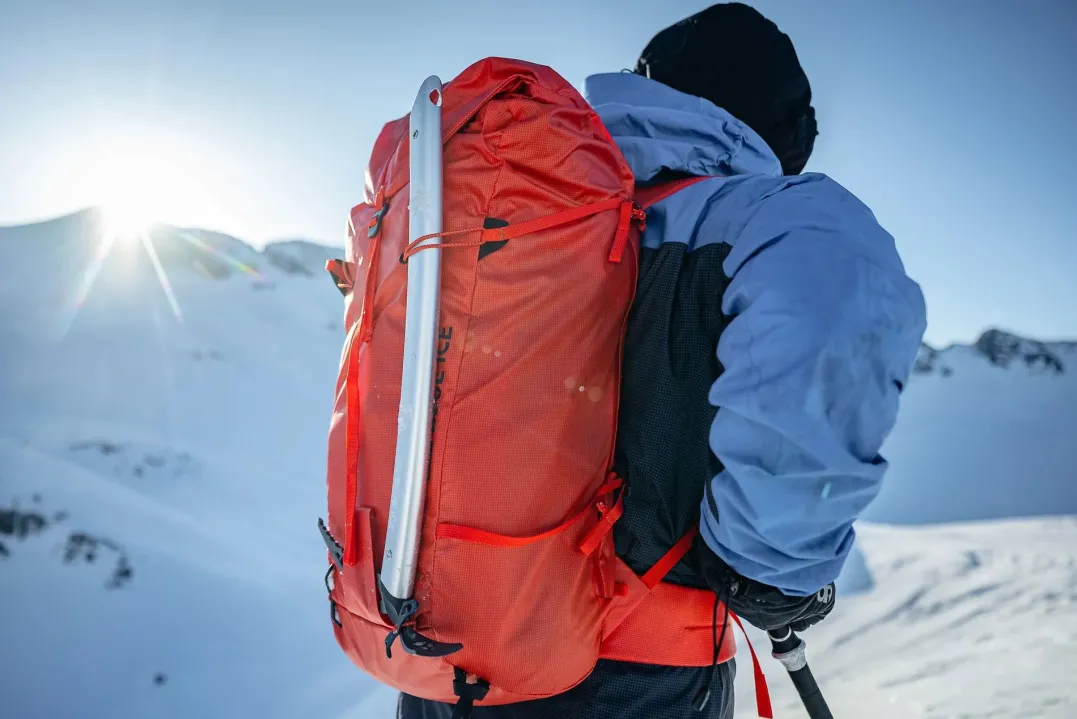 Blue Ice Firecrest 38L Red Clay