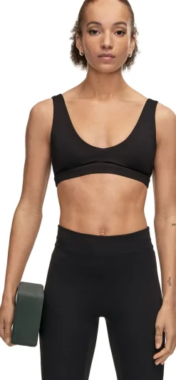 Casall Women's Soft Touch Padded Sports Bra Black