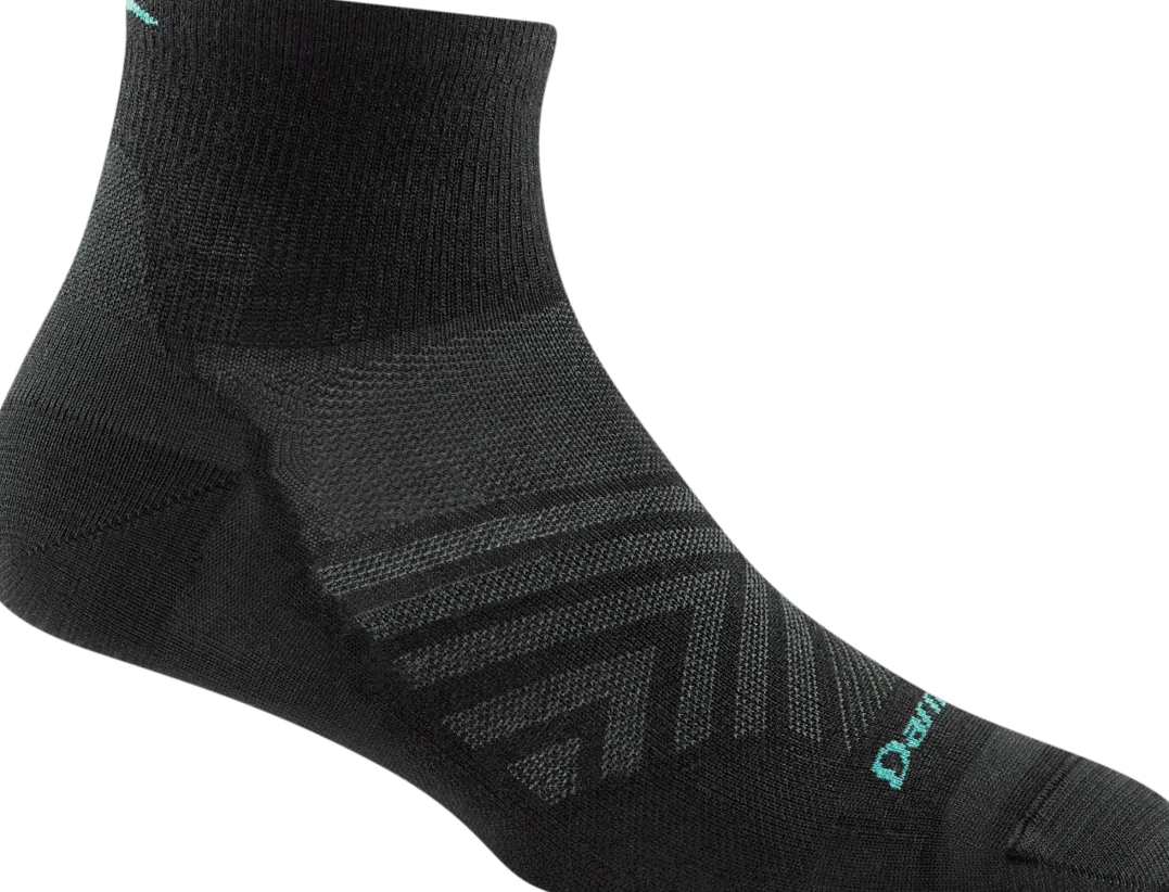 Darn Tough Women's Run Quarter No Cushion Ultra-Lightweight Sock Black