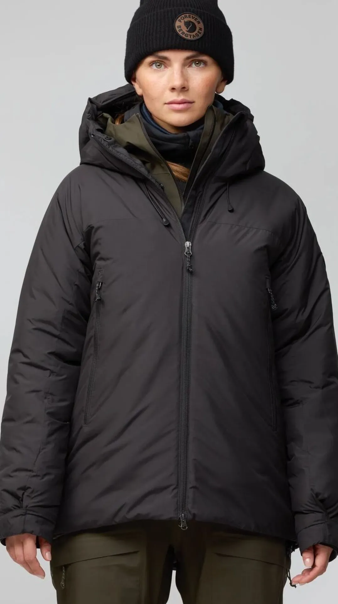 Fjällräven Bergtagen 130 Insulation Jkt W Black-deep Forest