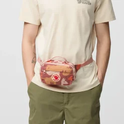 Fjällräven Kånken Graphics Hip Pack Chalkrose-hidden Animals