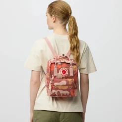 Fjällräven Kånken Graphics Mini Chalkrose-hidden Animals