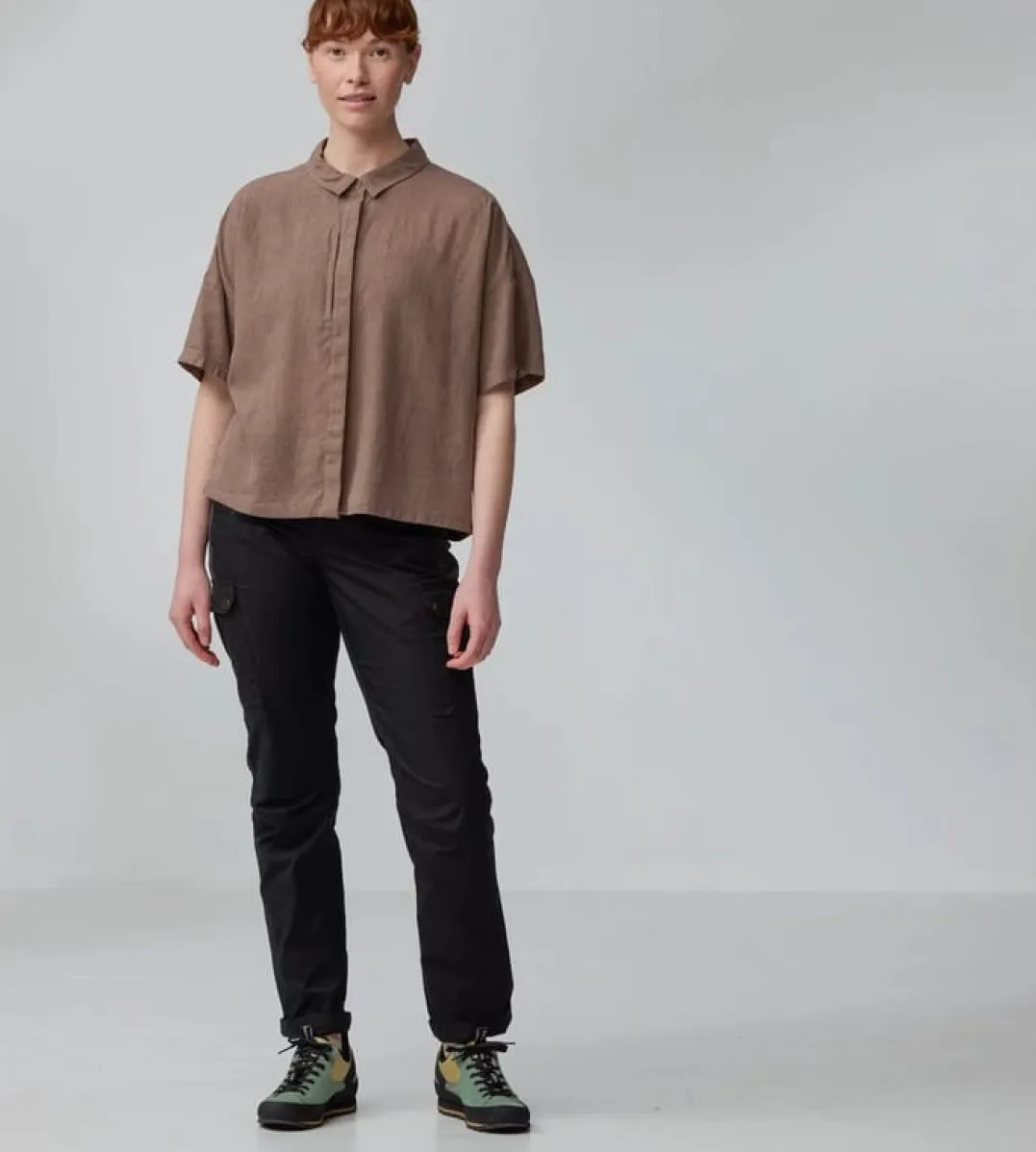 Fjällräven Övik Hemp Camp Shirt Ss W Dark Grey