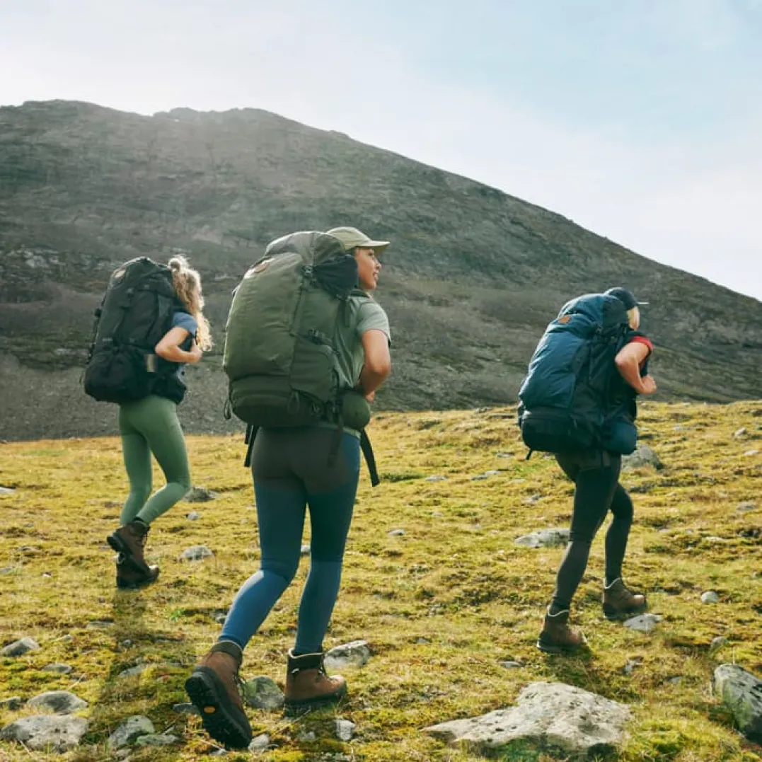 Fjällräven Women's Keb 72 Storm/Dark Navy