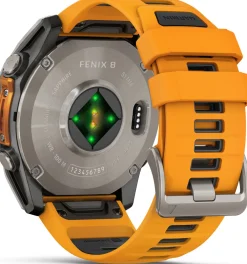 Garmin Fenix 8 Amoled 51mm, Sapphire Titanium - Spark Orange/Graphite Silicone Strap