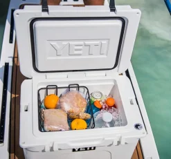 .hc{margin-bottom:16px}Yeti Tundra 35 White