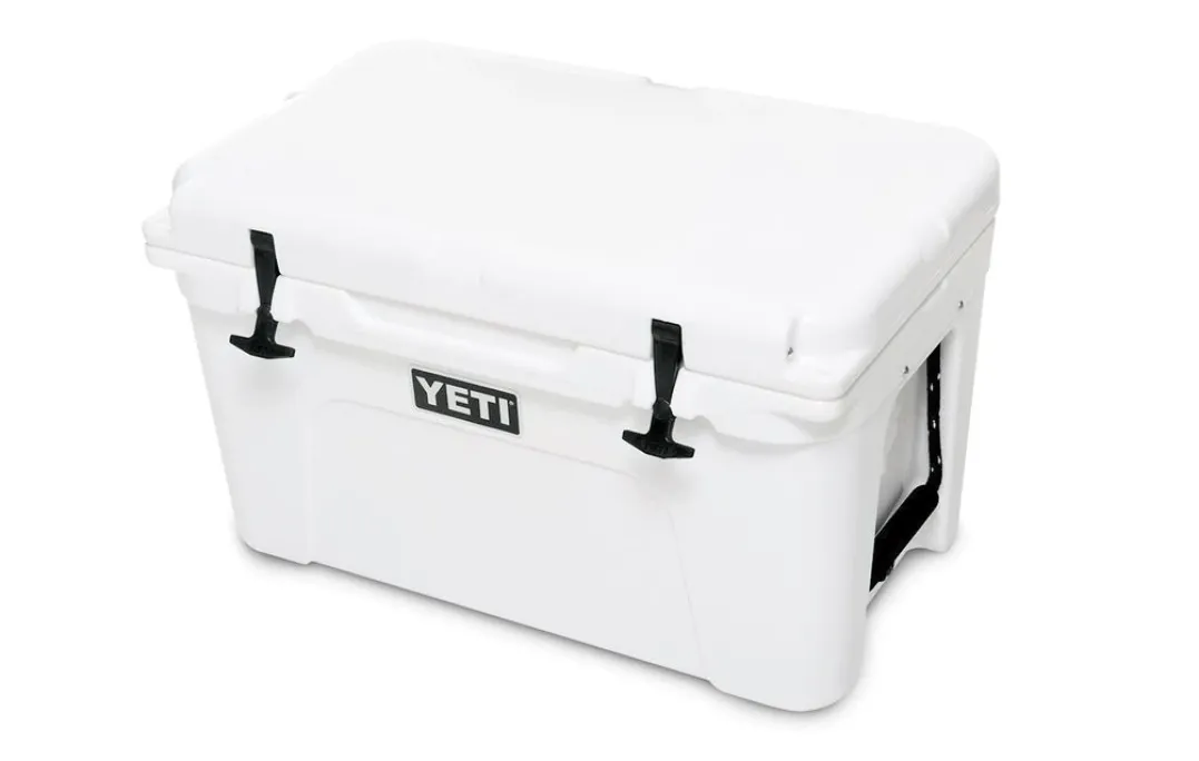 .he{margin-bottom:16px}Yeti Tundra 45 White