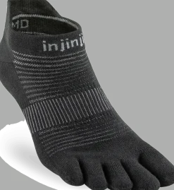 .hy{margin-bottom:16px}Injinji Men's Run Lightweight No-Show Black