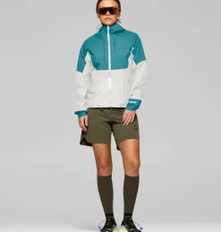 .ic{margin-bottom:16px}Norrøna Senja Gore-Tex Jacket W'S Brittany Blue/snow White