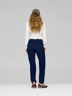 .ic{margin-bottom:16px}Norrøna Women's Femund Cotton Flex1 Light Pants Navy Blazer