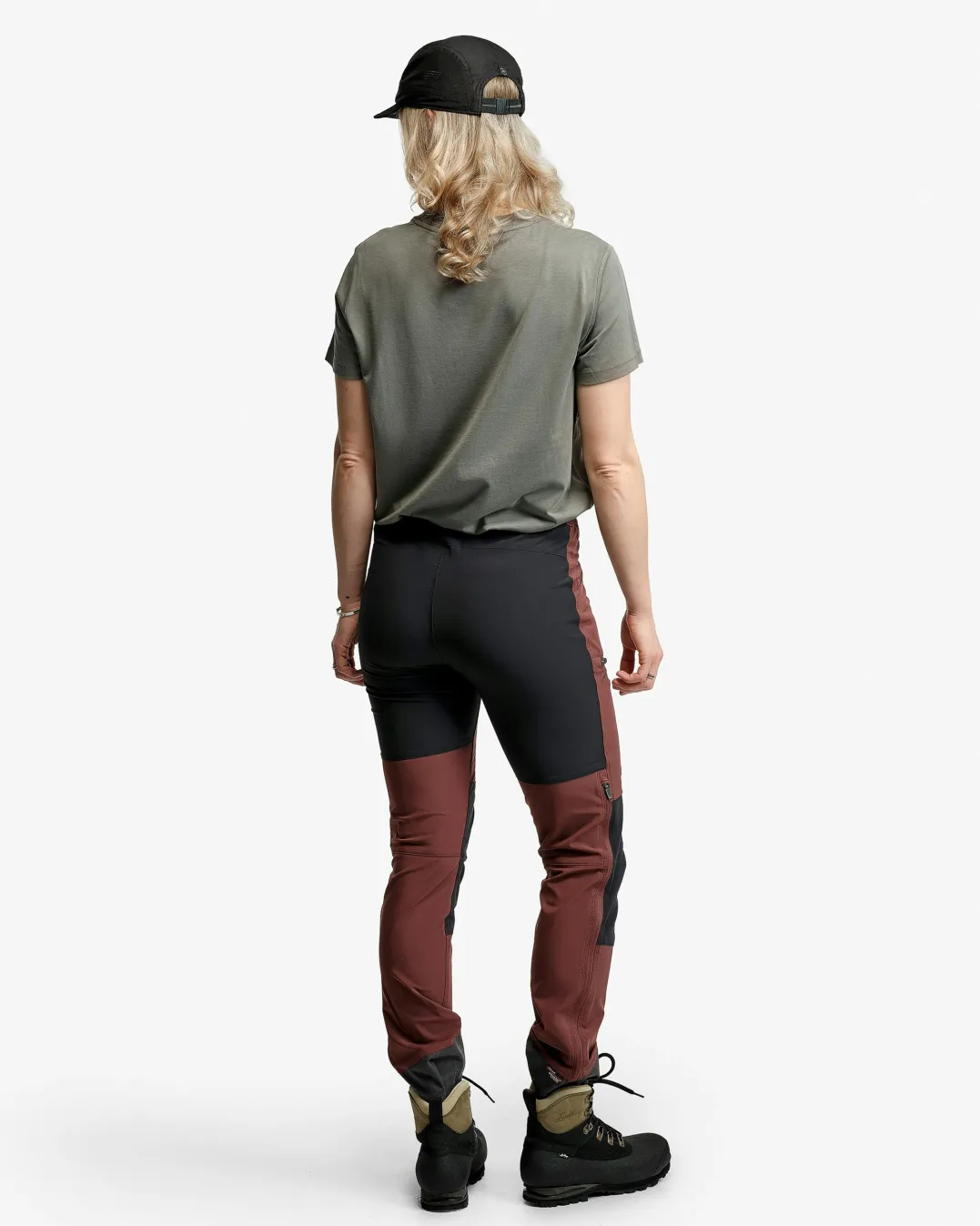 .i8{margin-bottom:16px}Lundhags Women's Padje Stretch Pant Burgundy/black
