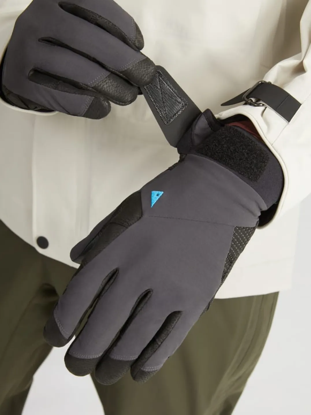Klättermusen Galar Gloves Raven