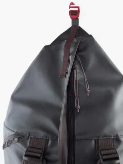 Klättermusen Ydalir Duffelbag 80L Raven