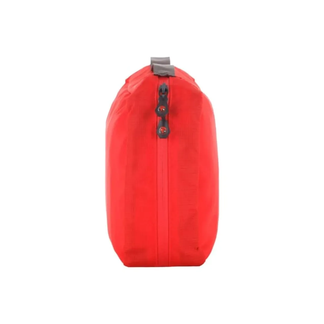 Lifesystems Mountain Leader Pro First Aid