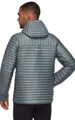 Mammut Broad Peak Light In Hooded Jacket Men Strata