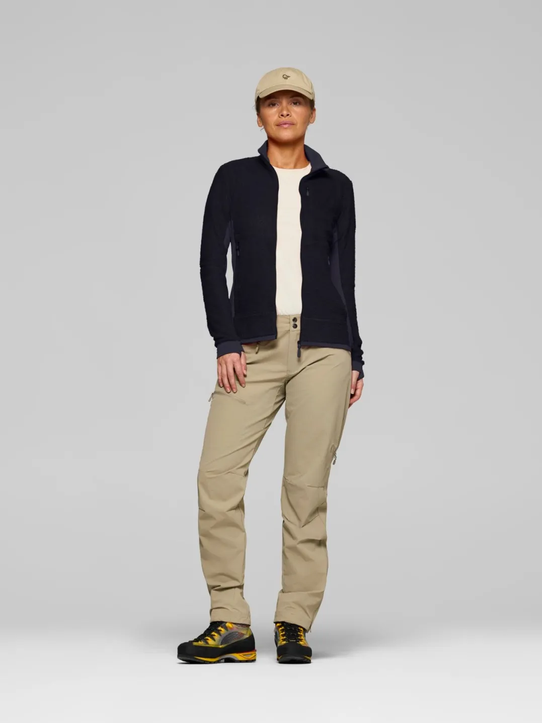 Norrøna Falketind Warm1 Active Jacket W'S Caviar Black
