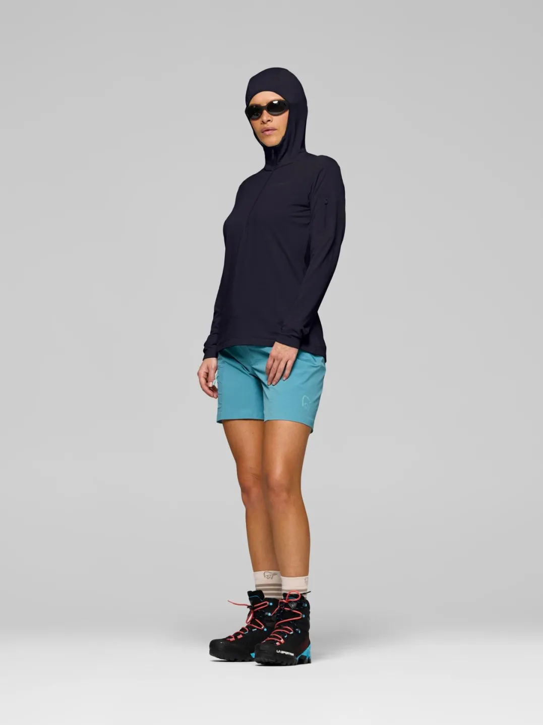 Norrøna Falketind Warm1 Hood W'S Caviar Black