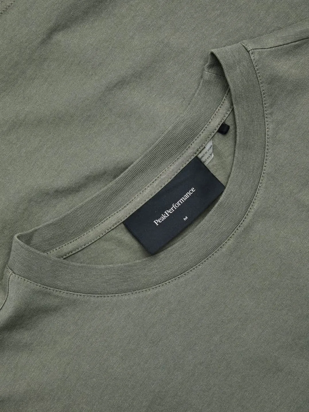 Peak Performance M Original Small Logo Tee Pine Needle
