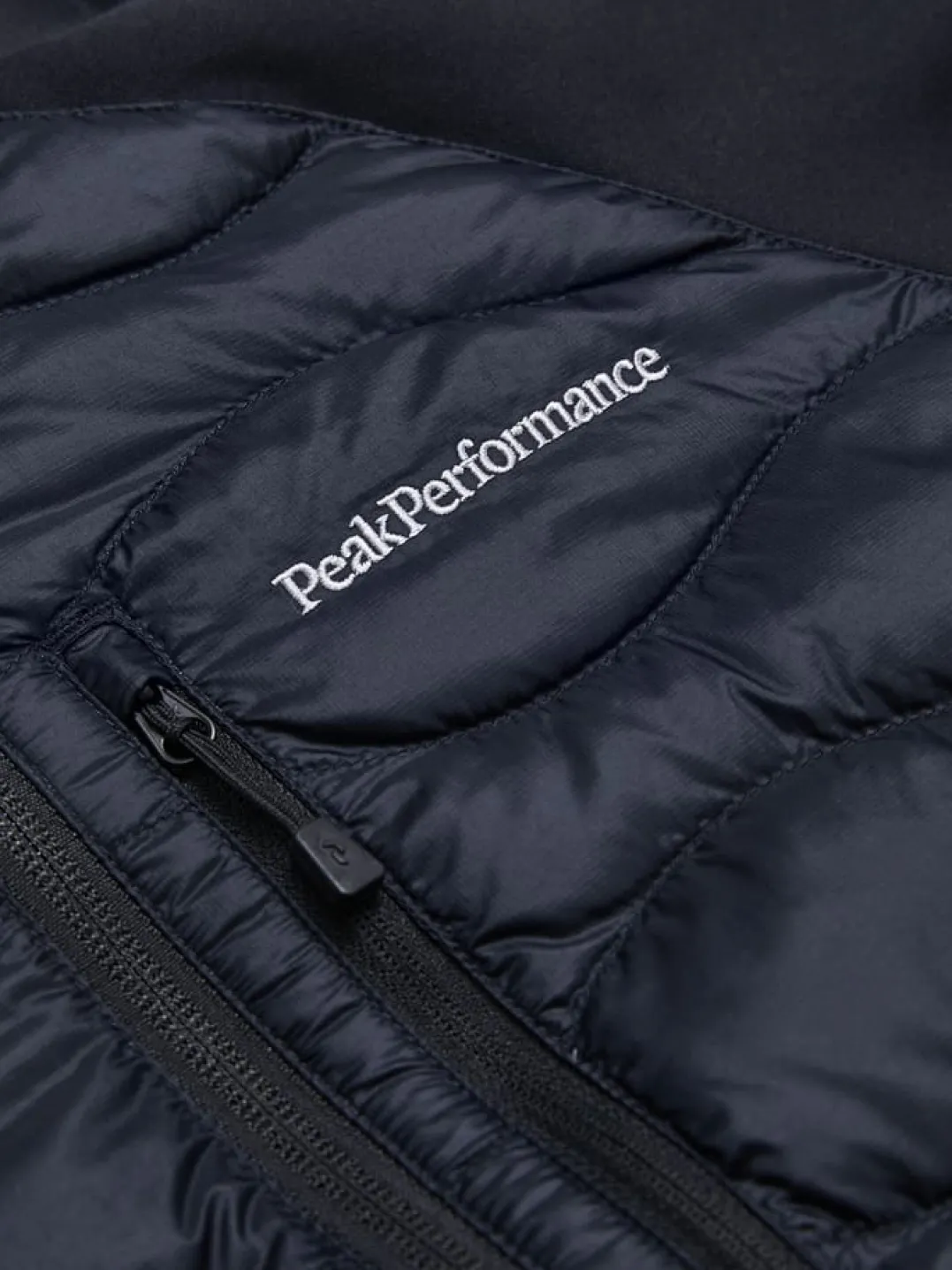 Peak Performance W Helium Down Hybrid Hood Black