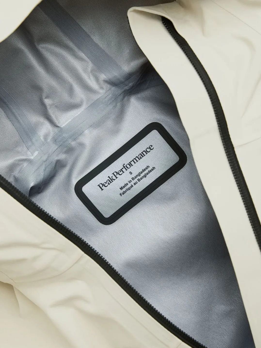 Peak Performance W Hike Gore-Tex 3l Jacket Sand Fog