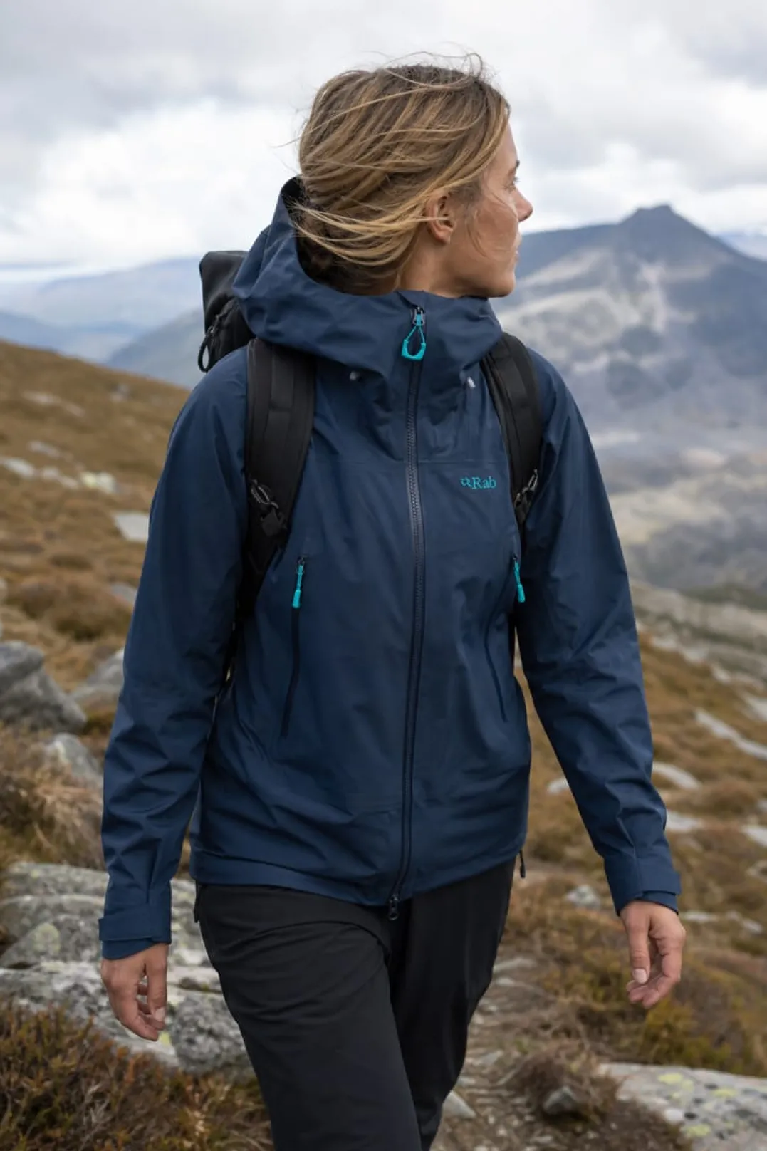 Rab Yangra GTX Jacket Wmns Deep Ink/ultramarine
