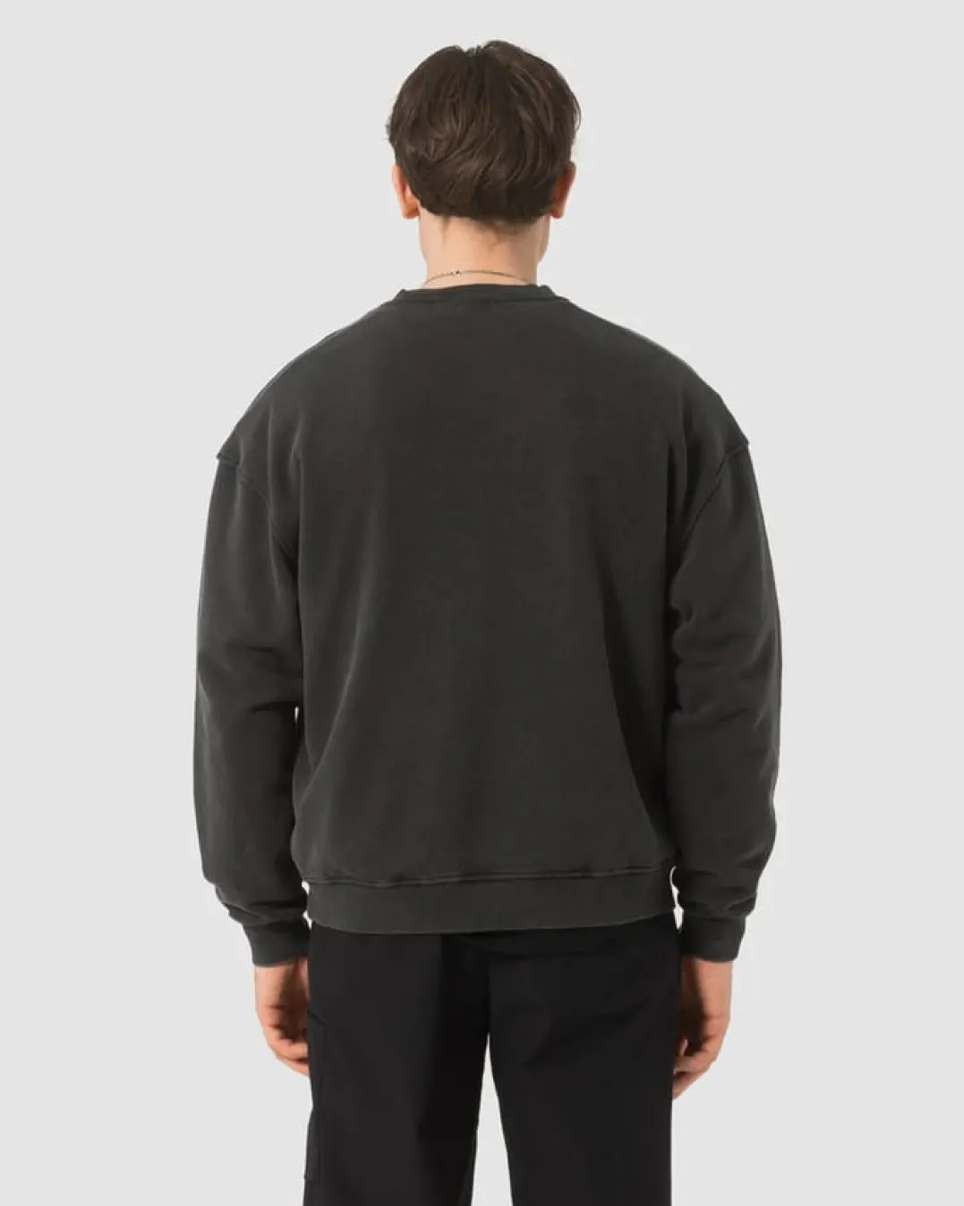 Rúngne Project Crewneck Pirate Black