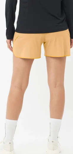 Salomon Women's Sense Aero 5'' Shorts Warm Apricot