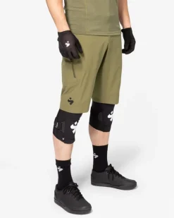 Sweet Protection Men's Hunter Slashed Shorts Woodland