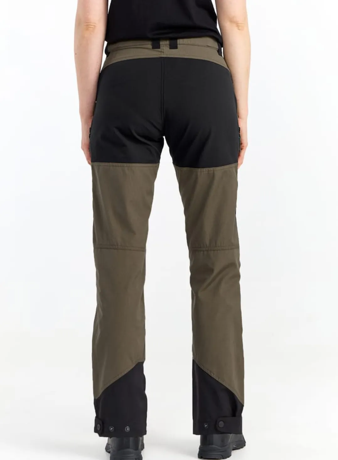 Urberg Women's Bjørndalen Hiking Pants Black Iris
