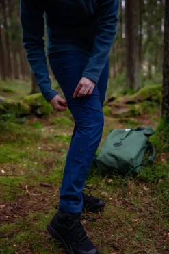 Urberg Women's Brodalen Zip-Off Hiking Pants Dark Navy