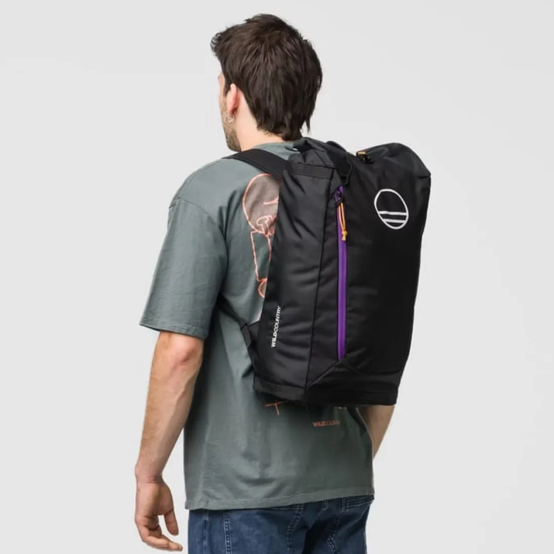 WildCountry Base Hauler 25 Backpack Black
