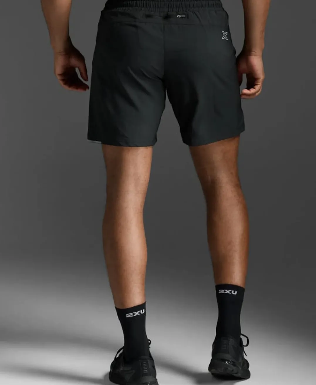 2XU Men's Aero 7 Inch Shorts Black/Silver Reflective