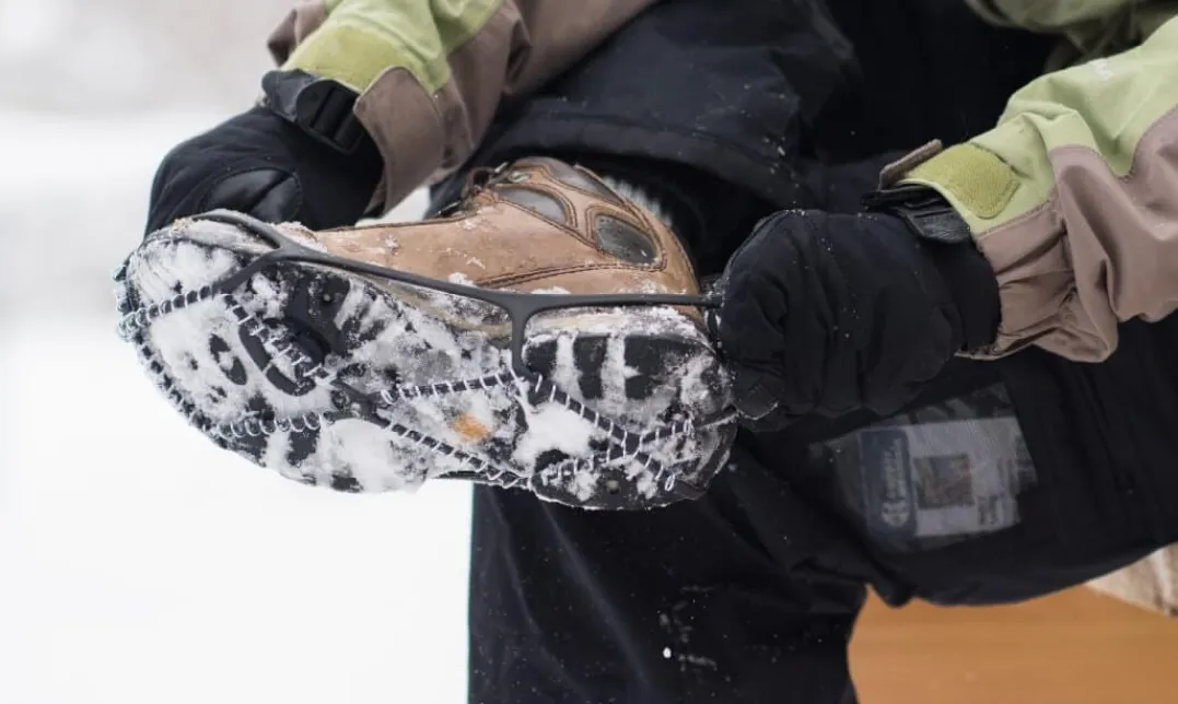 Yaktrax Walk Sort